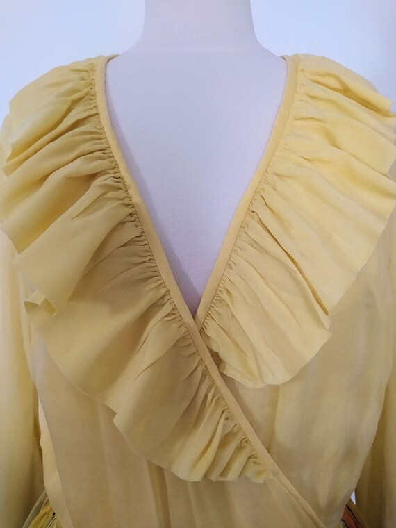 Vintage 1970s Ruffled Neck Striped Two-Tone Maxi … - image 2