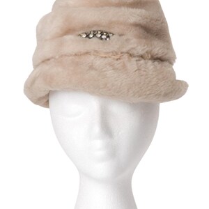 Vintage Faux Fur Swirl Hat w/ Rhinestone Pin