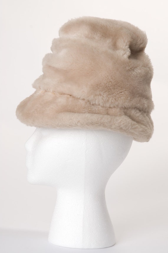 Vintage 1960s Faux Fur Hat - image 2