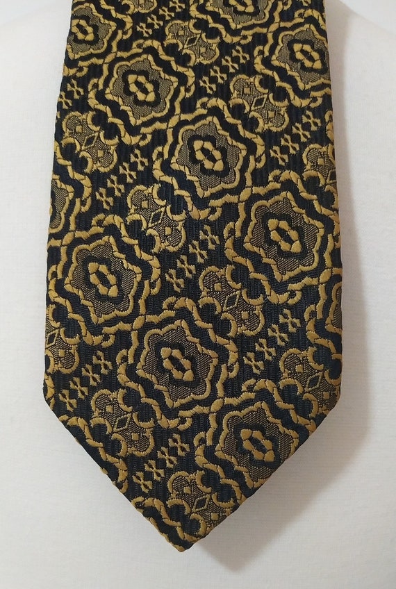 Vintage Men's Black and Gold Paisley Necktie