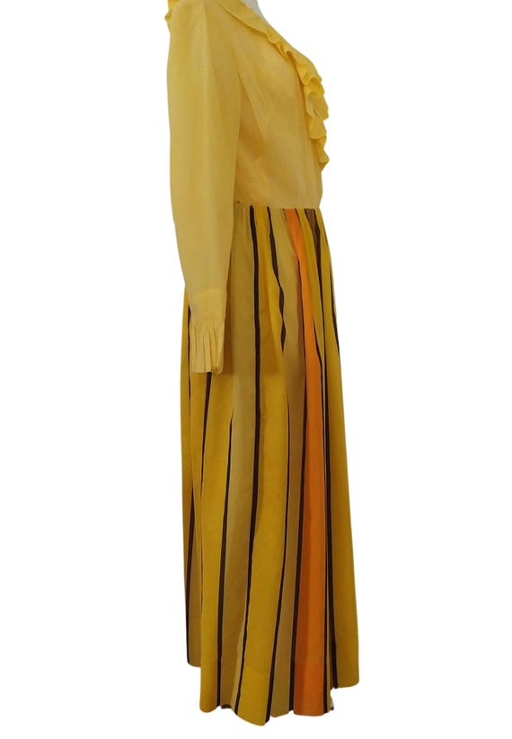 Vintage 1970s Ruffled Neck Striped Two-Tone Maxi … - image 4