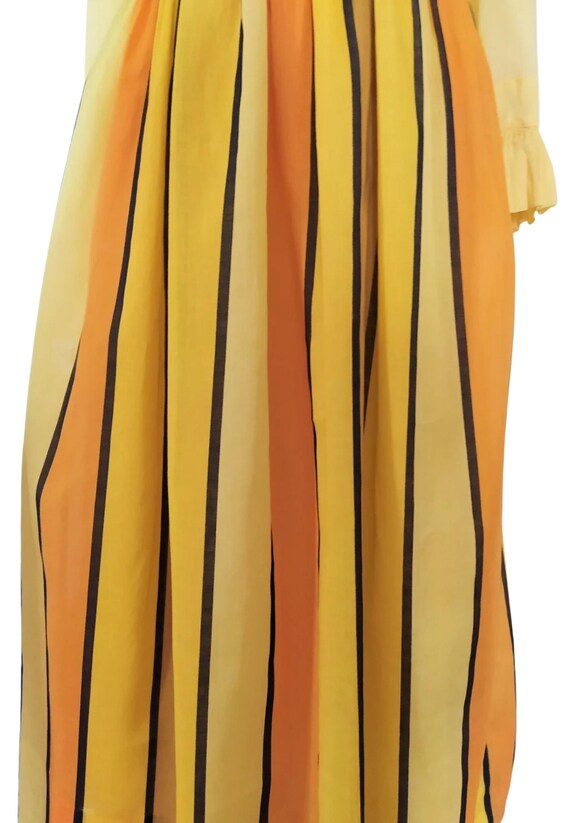 Vintage 1970s Ruffled Neck Striped Two-Tone Maxi … - image 6