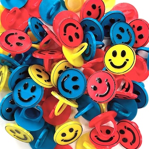 Plastic Smiling Rings, 12 Retro Happy Face Cake Toppers