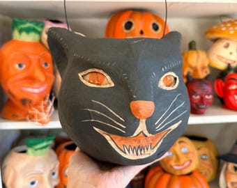 Black Cat Face Bucket, Vintage-Inspired Halloween Decor