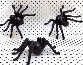 plastic spiders australia
