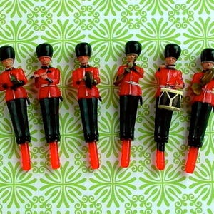 Toy Soldier Cake Toppers 8, Queen’s Guard Picks, Vintage 1960s Craft Supply