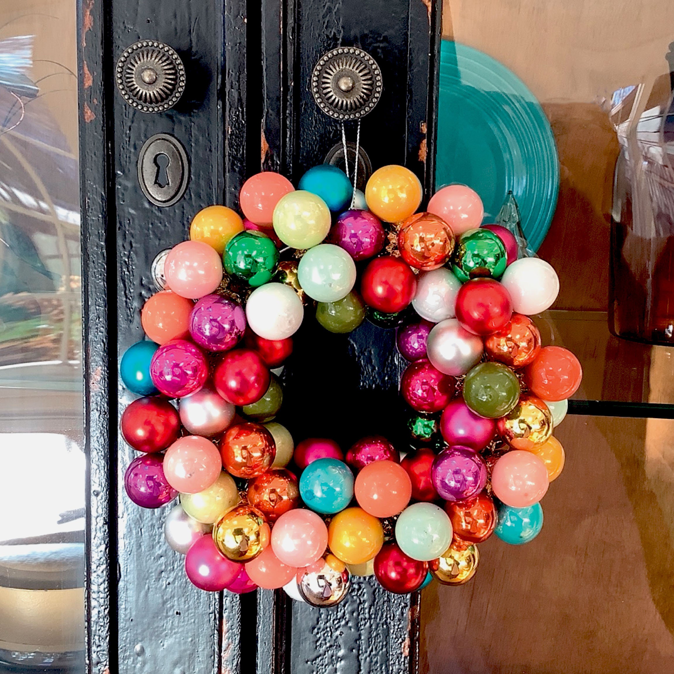 Christmas Ornament Wreath, 8-inch Merry and Bright Glass Ball