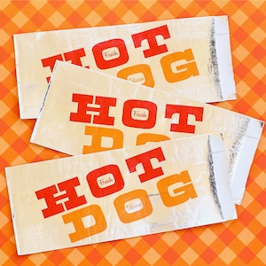 Foil Hot Dog Bags (25), retro insulated bag with gusset, 3.5 x 1.5 x 8.5