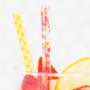 Cannucce riutilizzabili floreali a quadretti luminosi, trasparenti con fiori rosa e gialli, cannucce acriliche (12), cannucce per feste alla fragola