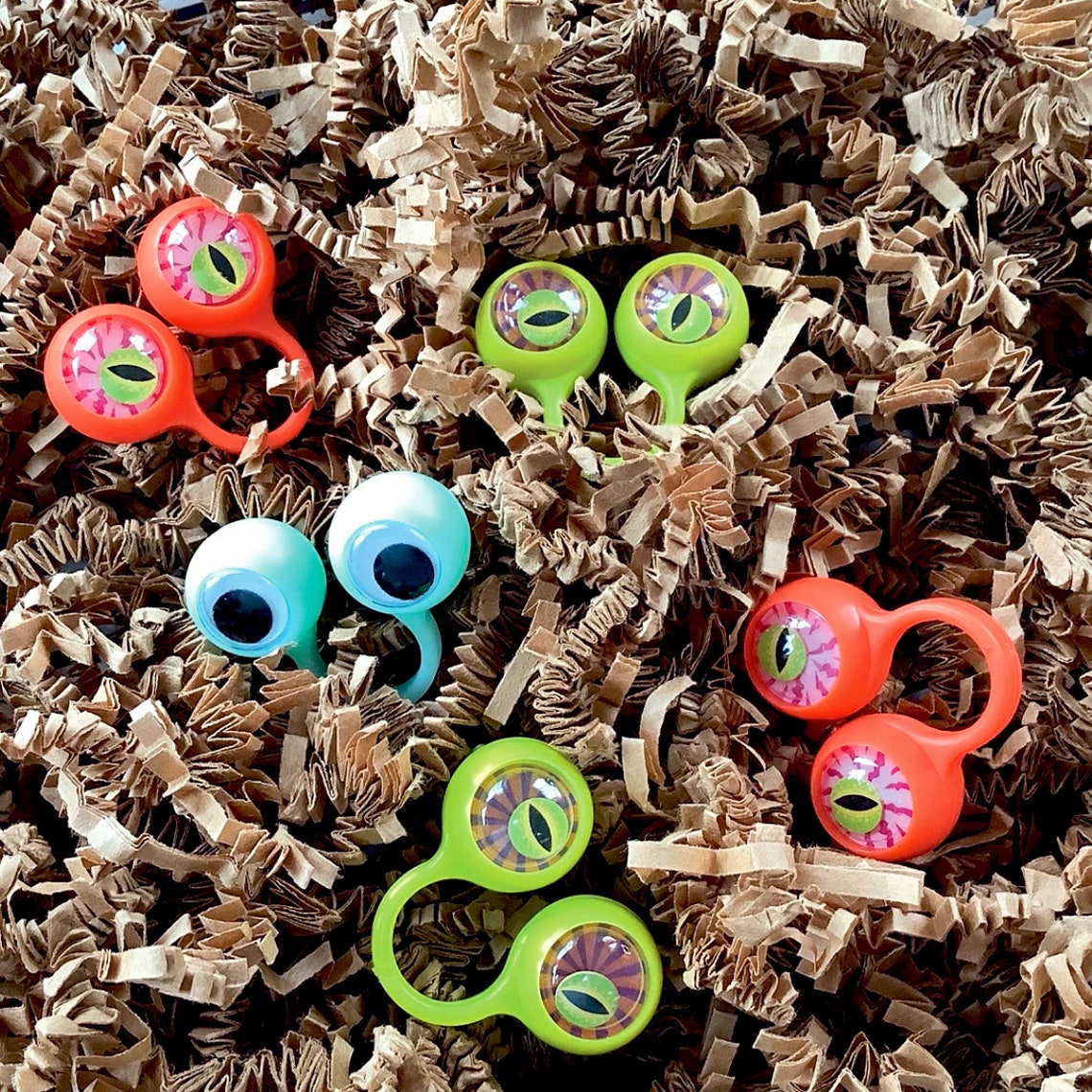 Scary Googly Eye Cupcake Rings 5 Eyeball Rings Wiggly Eye Etsy
