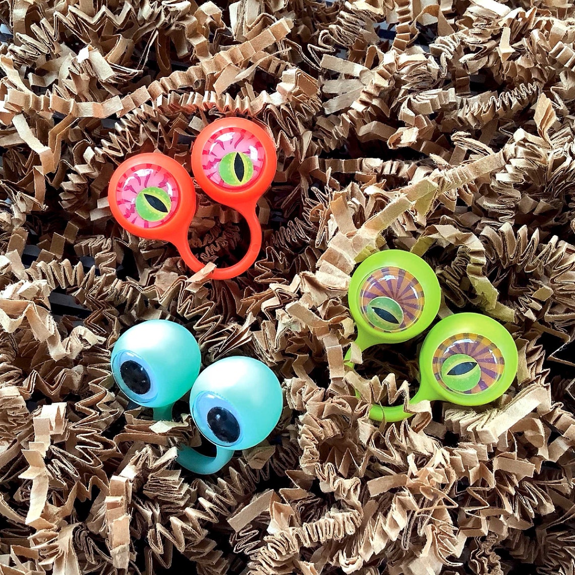 Scary Googly Eye Cupcake Rings 5 Eyeball Rings Wiggly Eye Etsy
