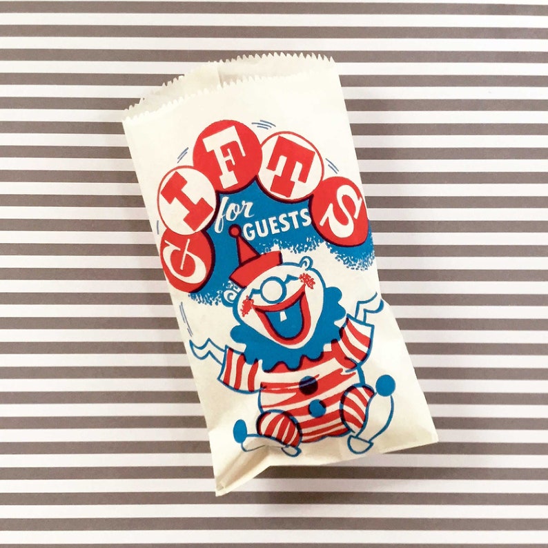 Set of 20 Retro Circus Decor Vintage 1970s Popcorn Bag Carnival-Themed Gift Bag Clown Party Bags