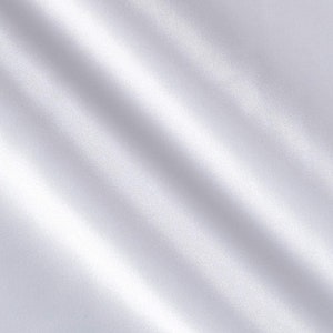 Weißer 95 Prozent Polyester 5% Elasthan, 58 Zoll breiter, matter Stretch L&#39;Amour Satinstoff.