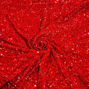 Lantejoulas vermelhas de 5 mm em veludo elástico bidirecional, vendidas por metro.