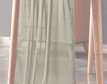 Snowkingdom 6 Runner Da Tavola In Garza Argento Con Paillettes 3m X 30cm - Centrotavola Per Matrimoni, Feste E Natale