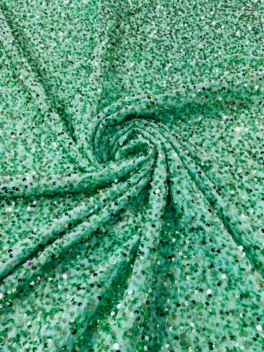 Shiny 5mm Sequin On A 2 Way Stretch Velvet (1 Yard, Neon Lime) main image 1