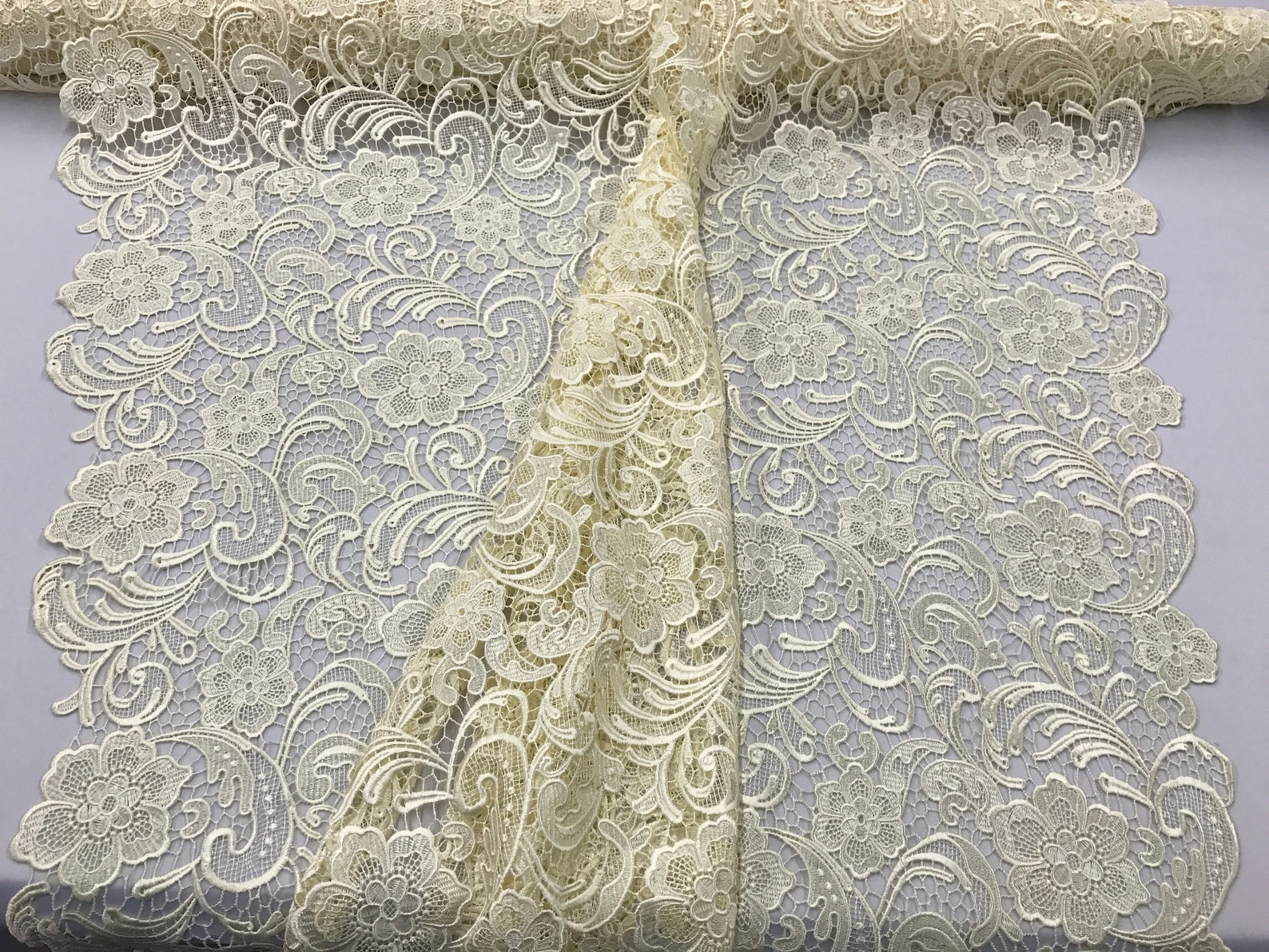Ivory Feather Lace Guadaloupe main image 0