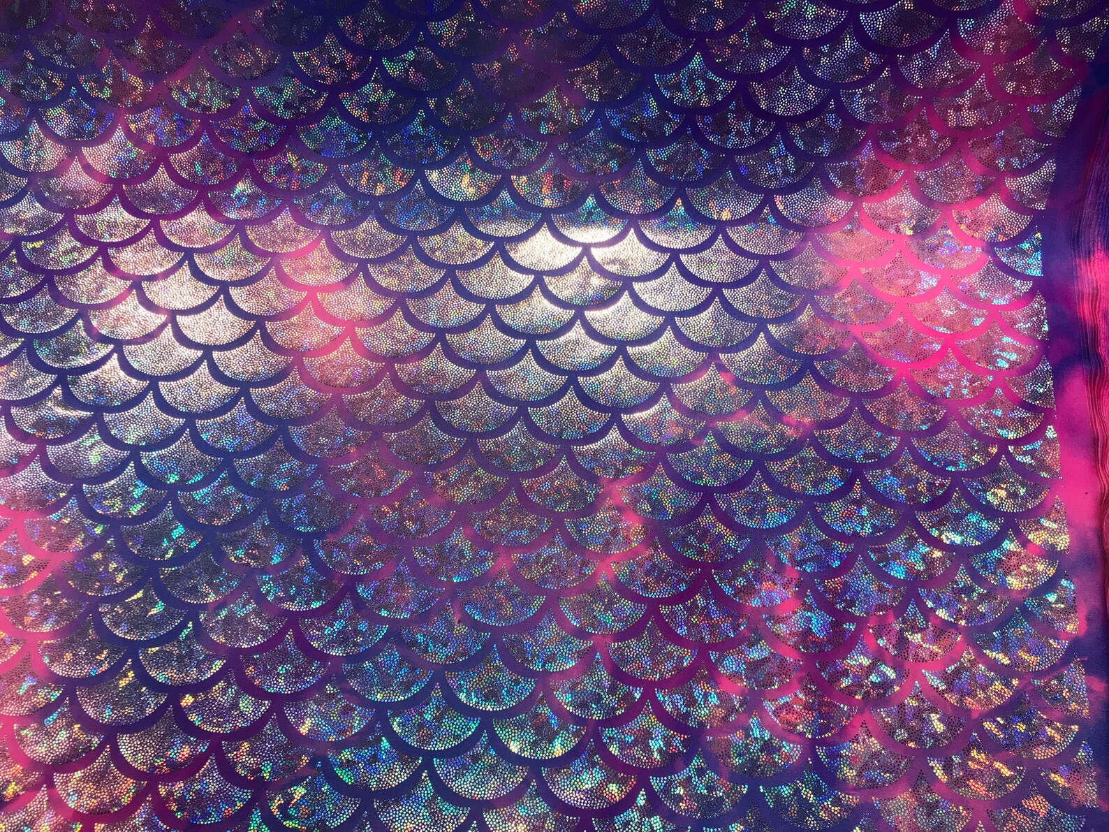 Tissu écailles De Sirène Bleu Holographique - 100x150 Cm - Stretch 2 Sens Pour Couture