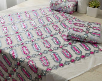 Rosa schimmernder Paillettenstoff mit Juwelenmuster, 4-Wege-Stretch-Mesh, Großpackung erhältlich