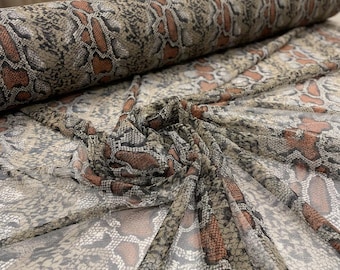 Tela de malla elástica con estampado de serpiente de 152 cm de ancho / Malla de nailon y elastano transparente color marrón claro, cortada a medida / Tela con estampado de reptil para ropa de baile
