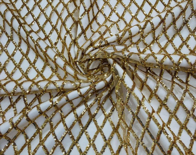 Luxury Diamond Design Mini Glitz Sequins On A Mesh Fabric/Prom/Wedding/Party Supply. Gold