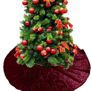 New Creations Fabric & Foam Inc, Decorative Sequins Christmas Tree Skirt