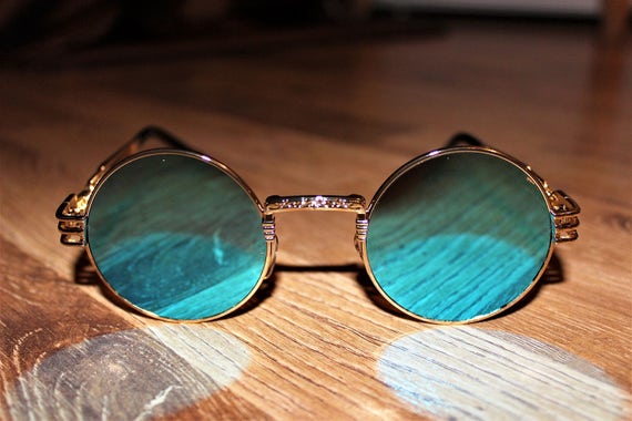 Sunglasses Vintage design similar to Vintage Jean… - image 2