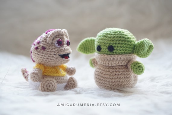 Animal En Peluche Bebe Sinclair Ou Bebe Yoda Amigurumi Etsy France Animal En Peluche Bebe Sinclair Ou Bebe Yoda Amigurumi Etsy France
