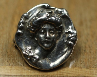 cute 1900s silver brooch, art nouveau, female relief