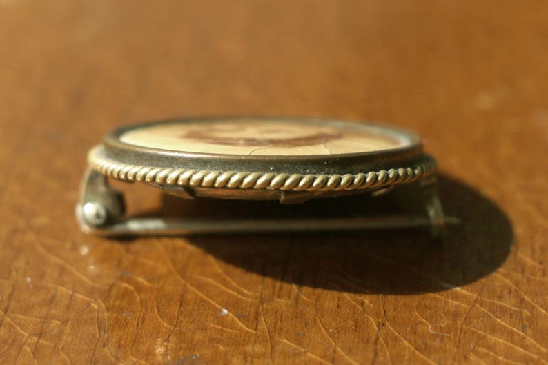 vintage brass photo brooch 1900s Amerikaner double