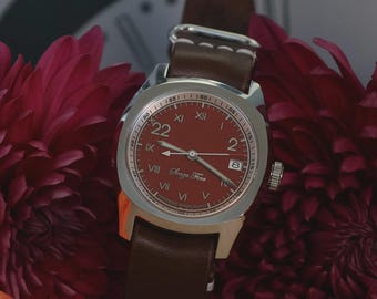 Reloj Bellissimo Cardenal Rojo: Reloj de pulsera analógico de acero inoxidable, reloj de moda para hombre hecho a mano.