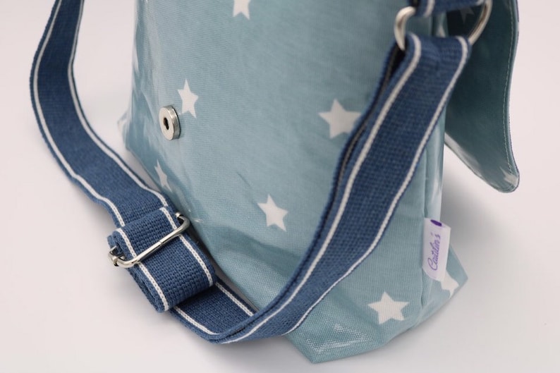 Blue star oilcloth messenger bag. image 3
