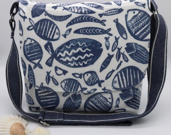 Oilcloth messenger bag. Vegan bag. Waterproof bag. Handmade. Grey seagull design handbag.