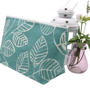 Stand alone oilcloth washbag. Cosmetic purse. Vanity case. Green leaf print. Make up bag.