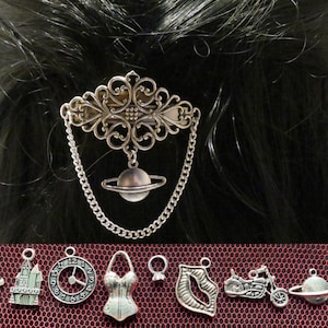 Rocky Horror Show 40 mm filigree barrette with the charm of your choice.