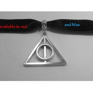 Wizard triangle necklace. image 3