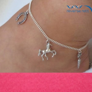 Horse themed chain anklet.