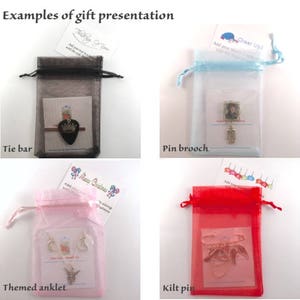 Gift van presentatie 2 - middelgrote organza zakje (4 kleuren om uit te kiezen) met gift card van uw keuze afbeelding 4