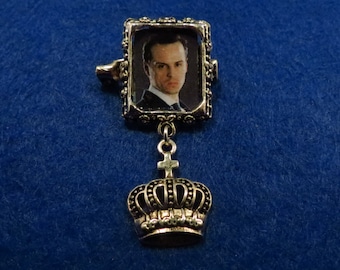Jim Moriarty picture with charm pin brooch/lapel pin.