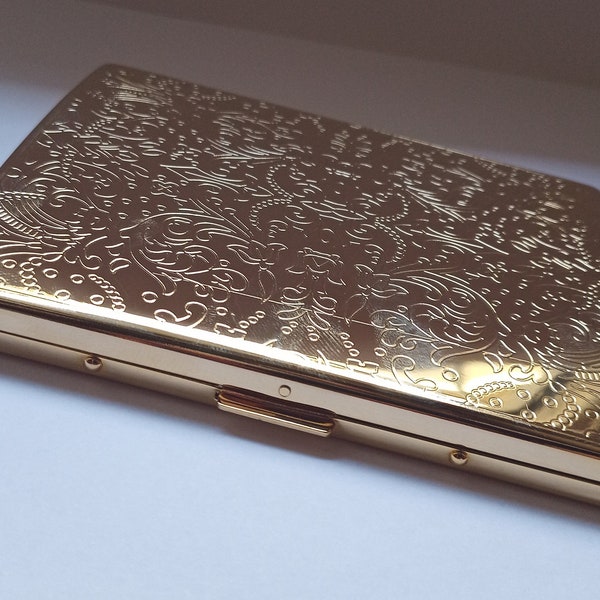 Vintage metal carved gold tone color mirror Cigarette case