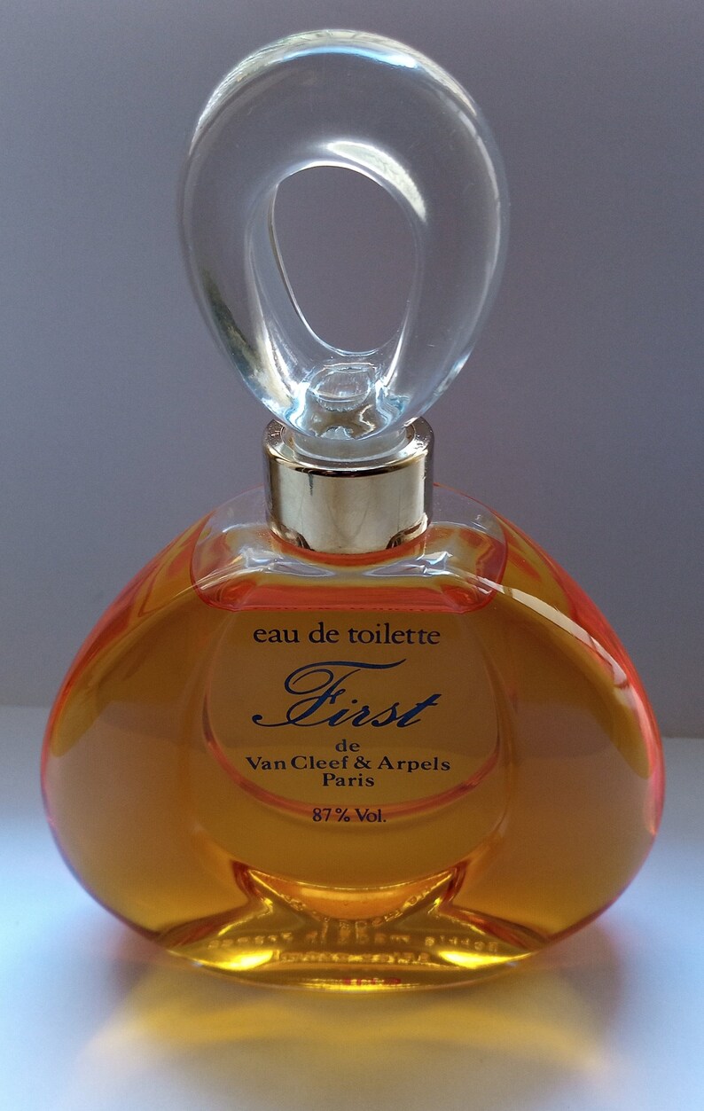 Vintage First Van Cleef Arpels Eau De Toilette for Women 240ml Vintage First Van Cleef Arpels Eau De Toilette for Women 240ml