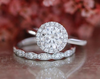 Forever One Moissanite Engagement Ring and Scalloped Diamond Wedding Band Bridal Set in 14k White Gold Halo Diamond Ring 7mm Round Cut Stone