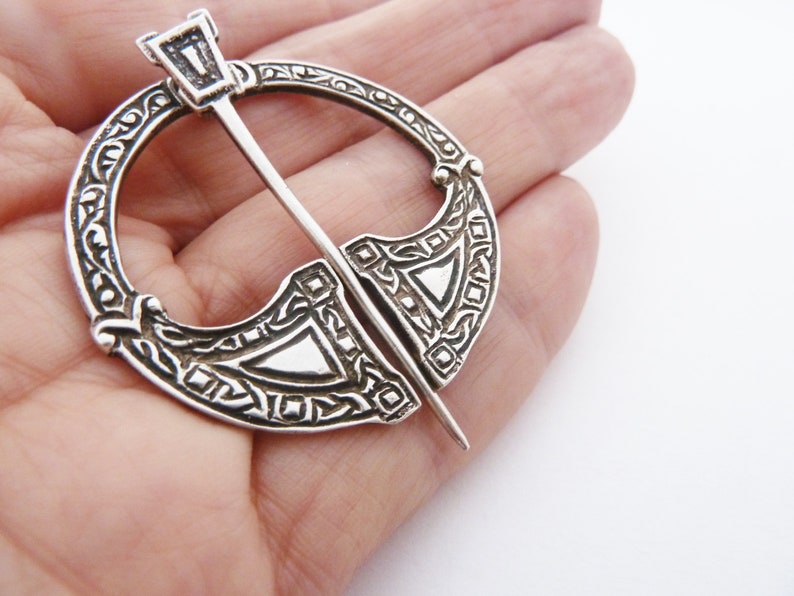 Vintage Robert Allison Scottish Sterling Silver Celtic Penannular Brooch Hallmarked Glasgow 1954