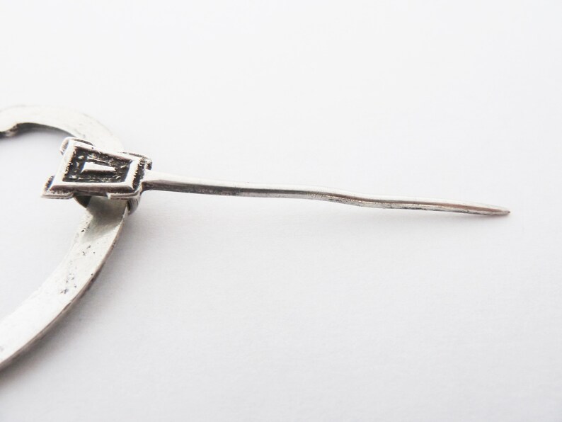 Vintage Robert Allison Scottish Sterling Silver Celtic Penannular Brooch Hallmarked Glasgow 1954