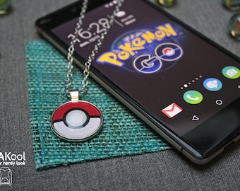 Collares Pokémon - Poké Ball Charm