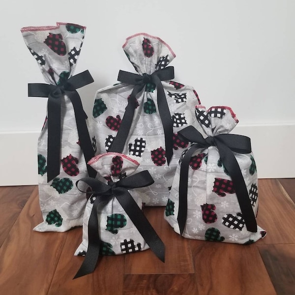 Buffalo Plaid Mitten Reusable Fabric Gift Bags, Eco Friendly Gift Bag Set, Flannel Gift Bags, Christmas Gift Bag, Holiday Gift Bag