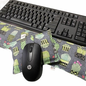 Ergonomic Keyboard and Mouse Pad Set: Washable Wrist Rest Heat Pack