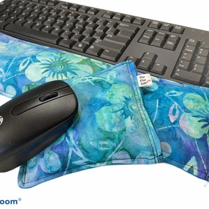 Keyboard Pad Mouse Pad - Ergonomic Wrist Rest Heat Pack - wrist support - back to school - computer and desk accessory- dorm room ideas