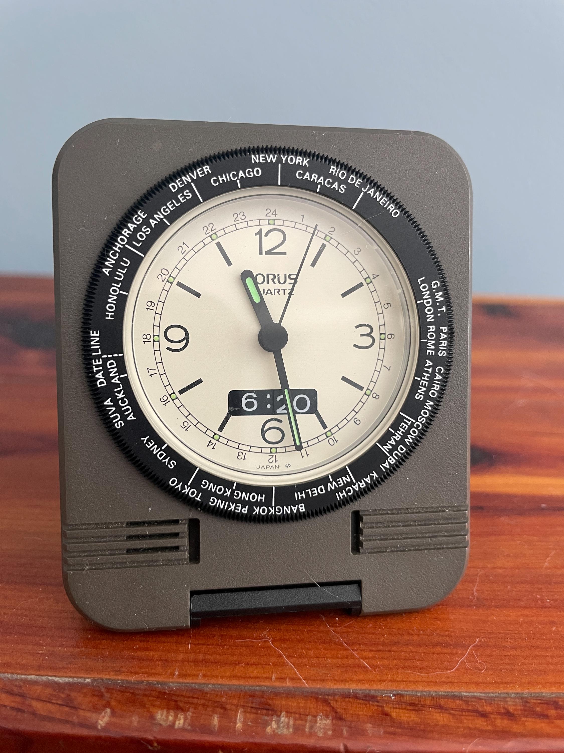 ヴィンテージ  ドイツ Meister Anker 木と真鍮の置き時計 Junghans 真鍮の置き時計 - a n t e n n a
