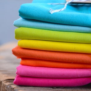 Kona Solids / Pop Solids Bundle - Neons - 8 Piece Fat Quarter Bundle